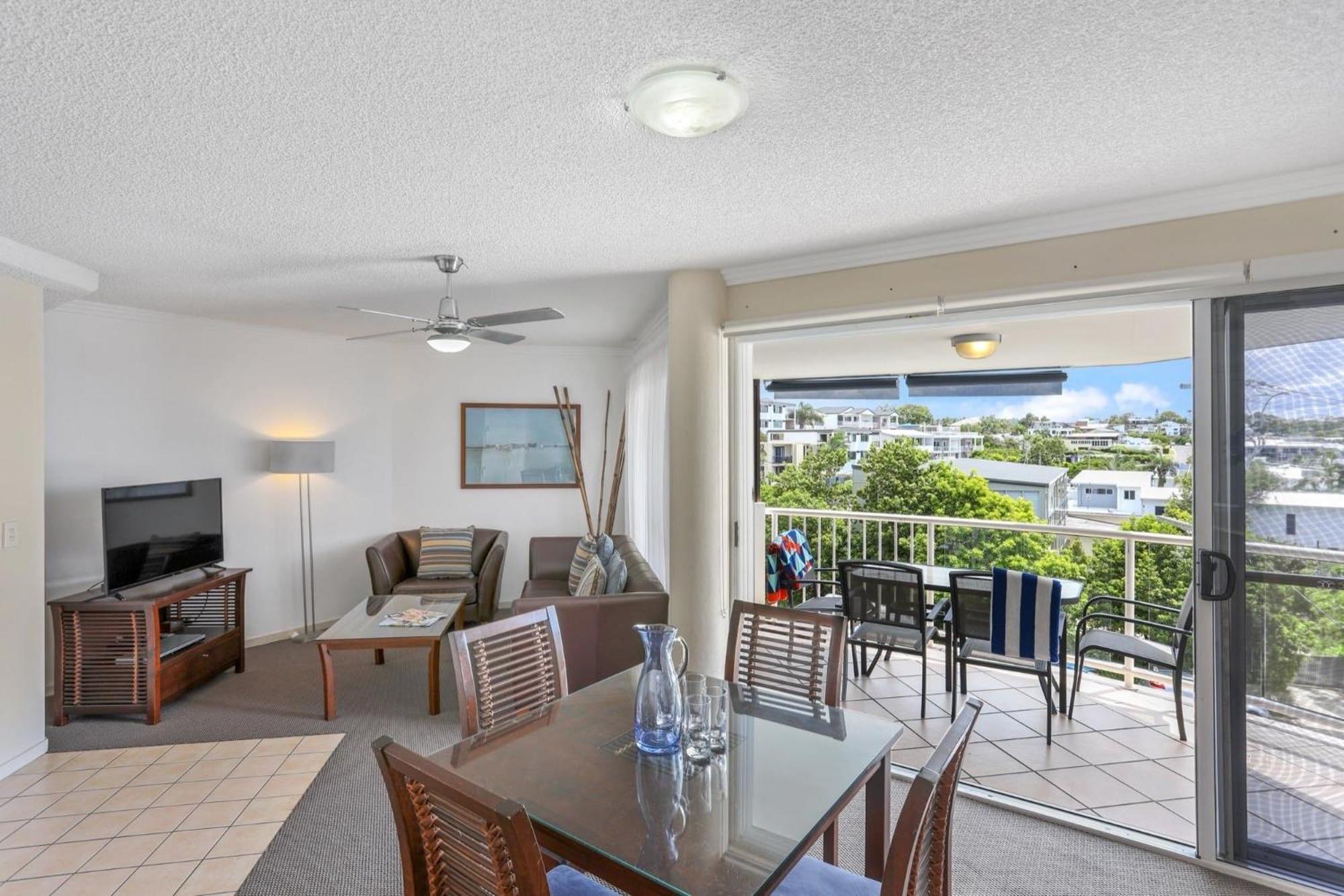 Ocean Vista On Alex Aparthotel Alexandra Headland Exterior photo