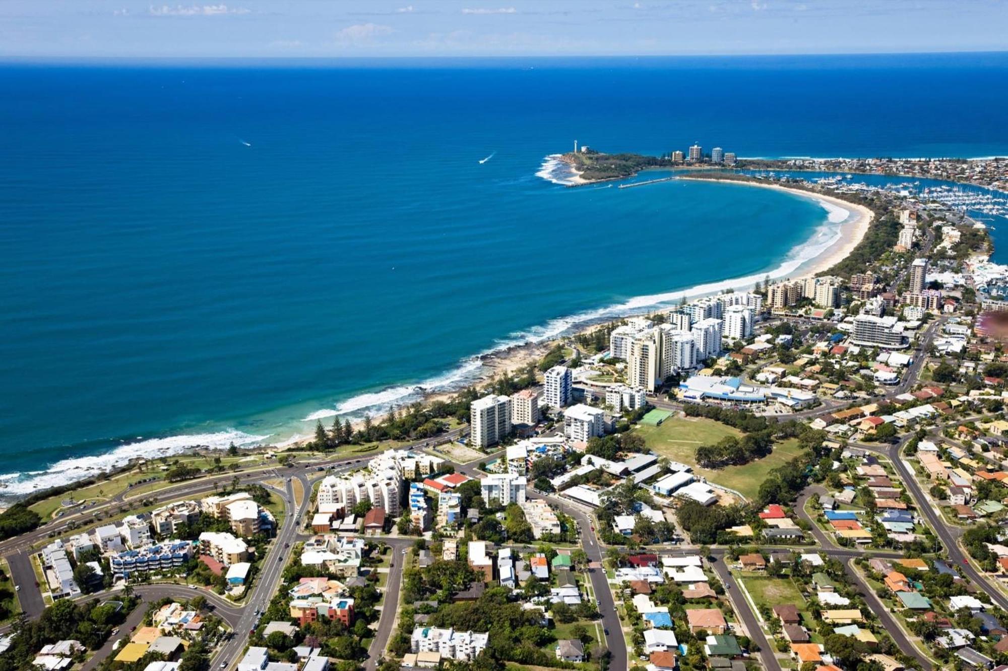 Ocean Vista On Alex Aparthotel Alexandra Headland Exterior photo