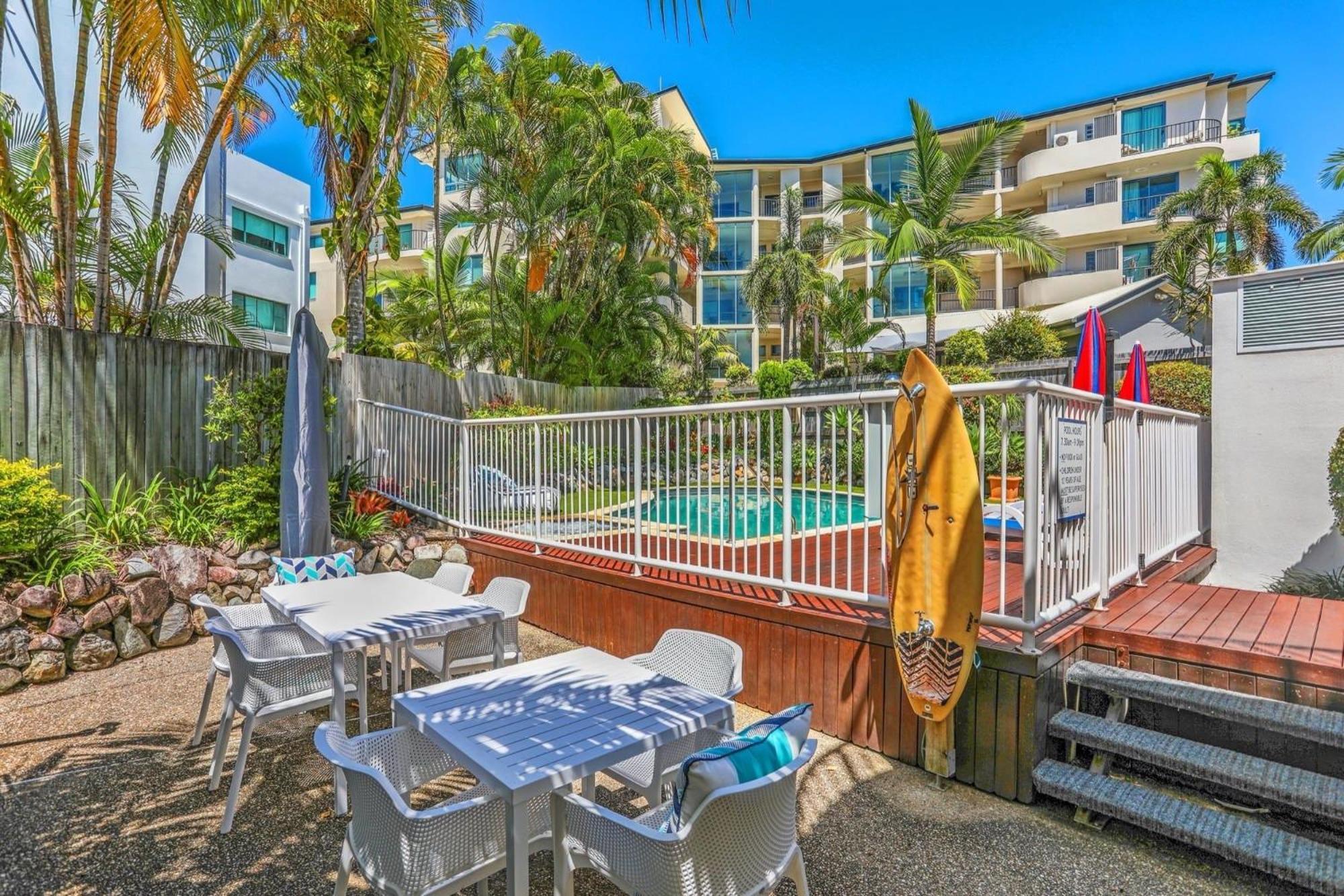 Ocean Vista On Alex Aparthotel Alexandra Headland Exterior photo