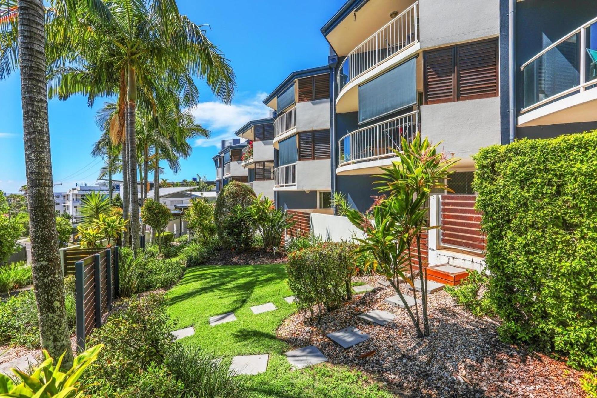 Ocean Vista On Alex Aparthotel Alexandra Headland Exterior photo