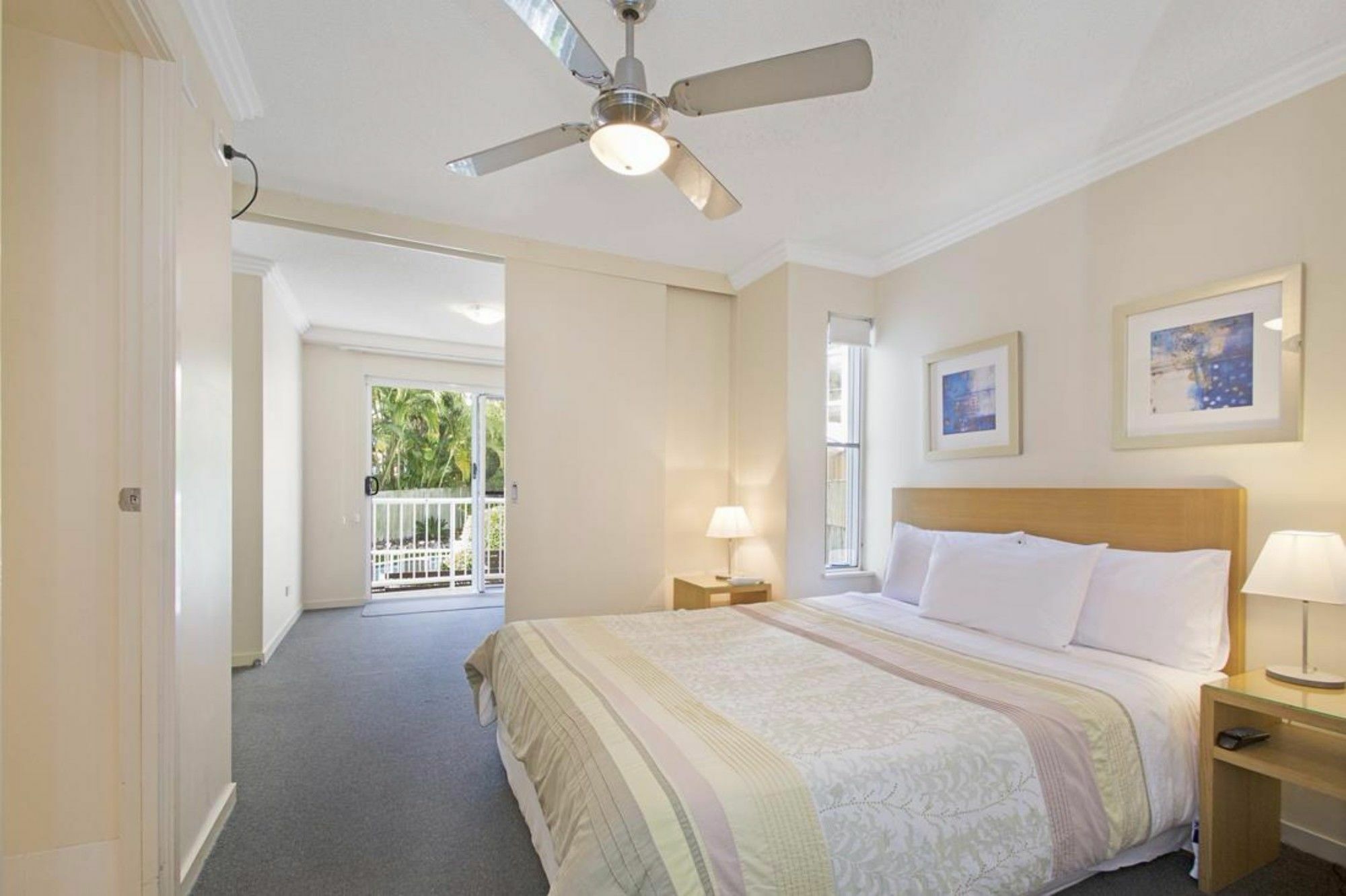 Ocean Vista On Alex Aparthotel Alexandra Headland Exterior photo