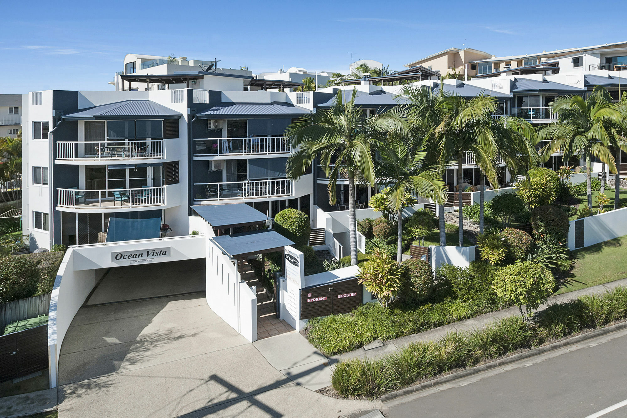 Ocean Vista On Alex Aparthotel Alexandra Headland Exterior photo